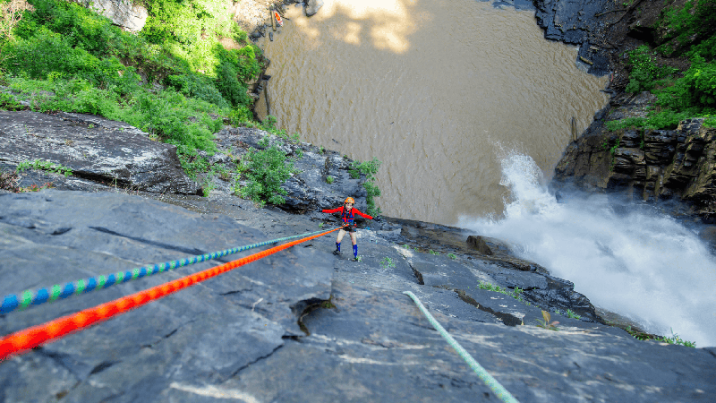 Explore Phi Lieng 2 days 1 night (8)